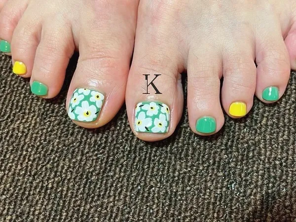 【亀戸】 マリメッコ柄フットネイル【KLARIZZEパラジェ...