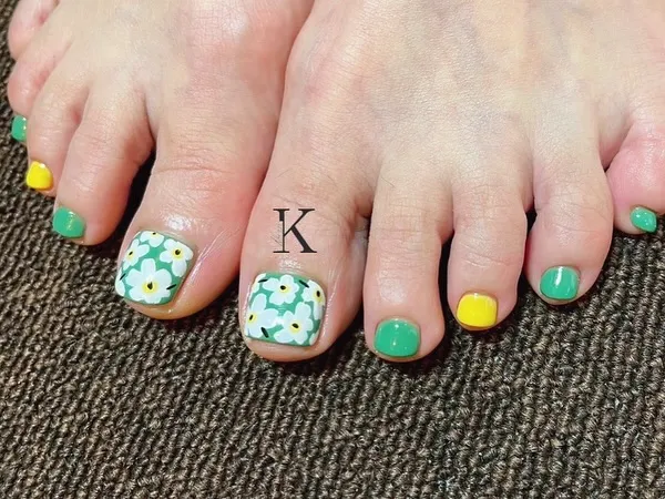 【亀戸】 マリメッコ柄フットネイル【KLARIZZEパラジェ...