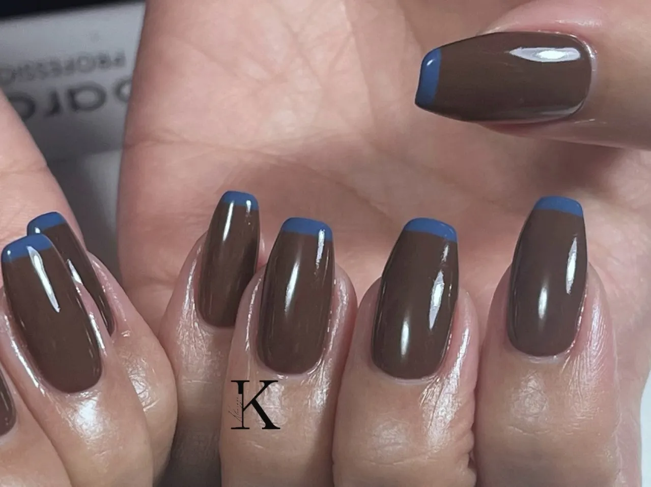 個性フレンチネイル