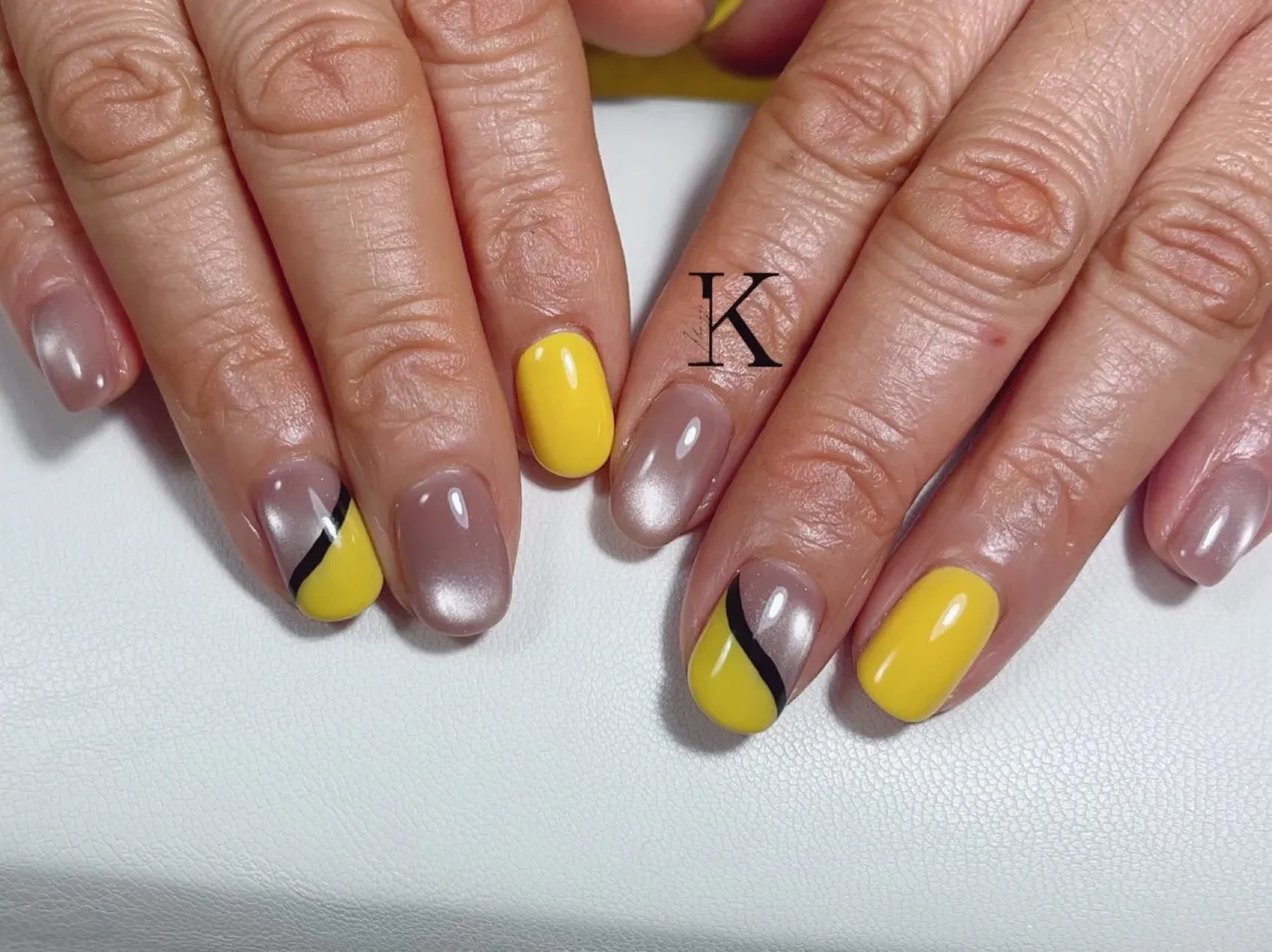 【新小岩】きいろとマグネットネイル 【KLARIZZEパラジ...