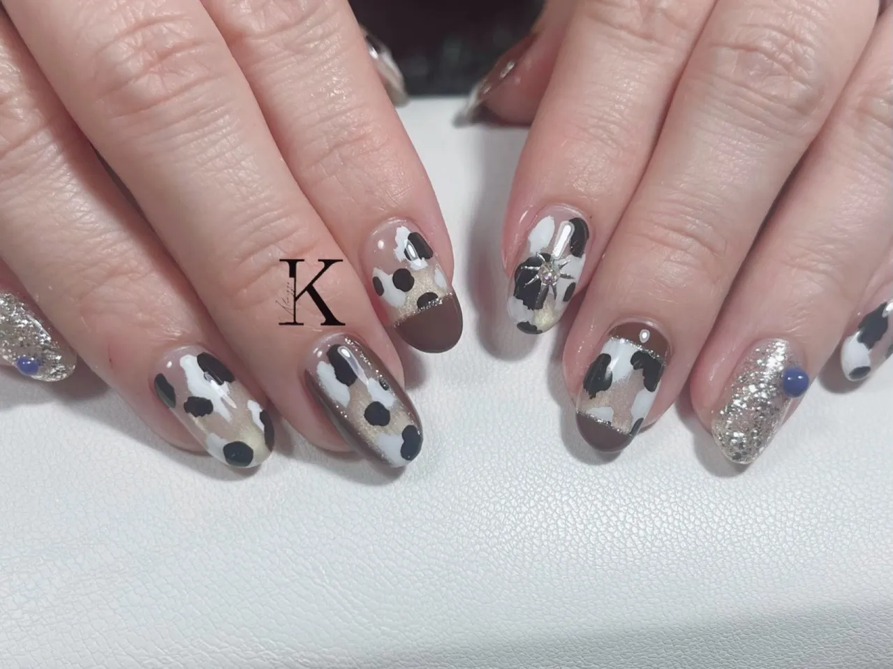 【新小岩】牛柄 【KLARIZZEパラジェル登録サロン】